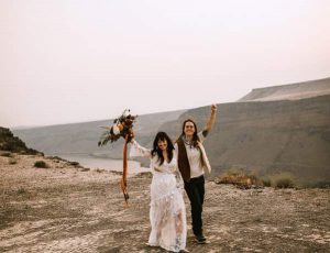 gorgeous and sustainable swan falls micro wedding