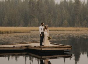 seriously romantic kelowna cabin elopement